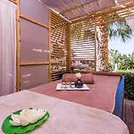 Appart hôtel Asterias Village