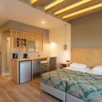 Asterias Village 4*