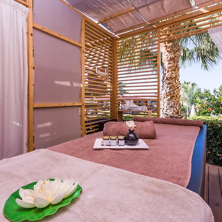 Aparthotel Asterias Village