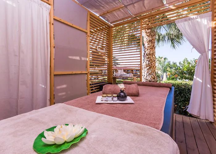 Aparthotel Asterias Village