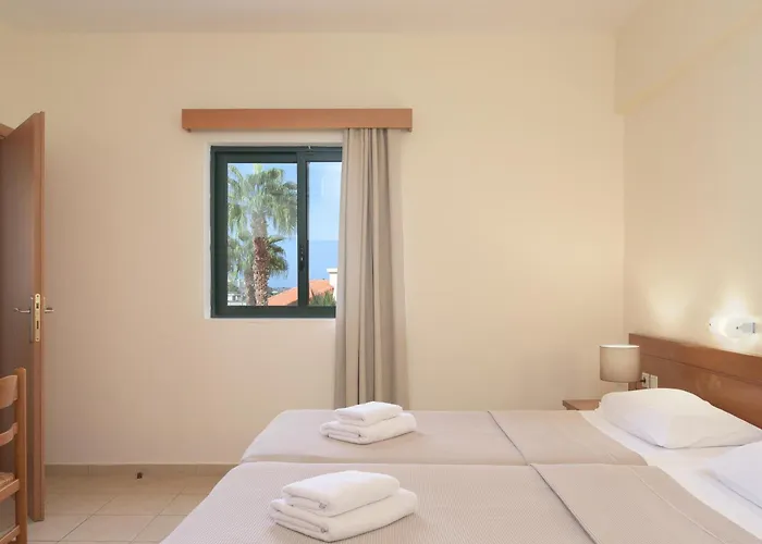 Апарт-готель Asterias Village