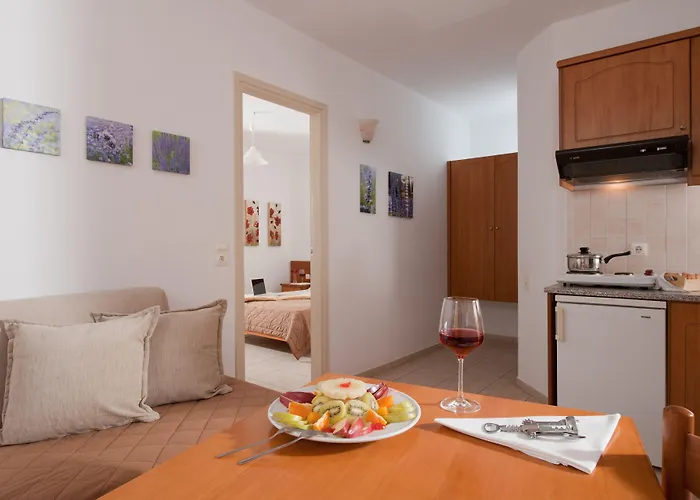 Asterias Village Апарт-готель 4*