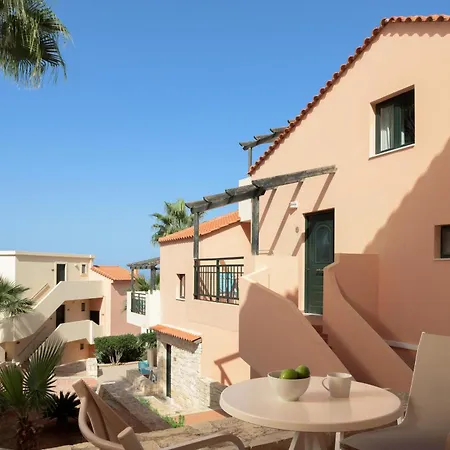 Asterias Village הרסוניסוס