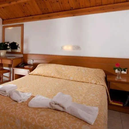 Asterias Village 4*